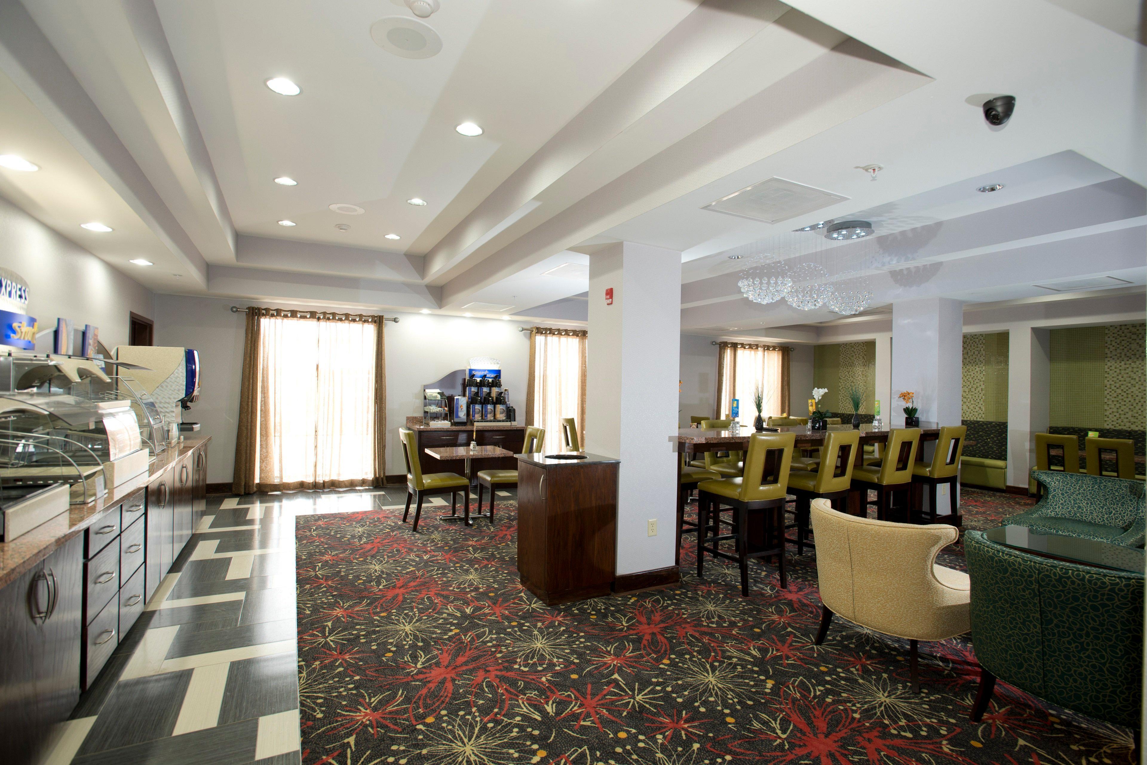 Holiday Inn Express&Suites Morrilton Exterior foto